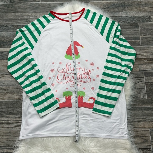 Men’s Elf Christmas Pajama Set - Picture 6 of 11